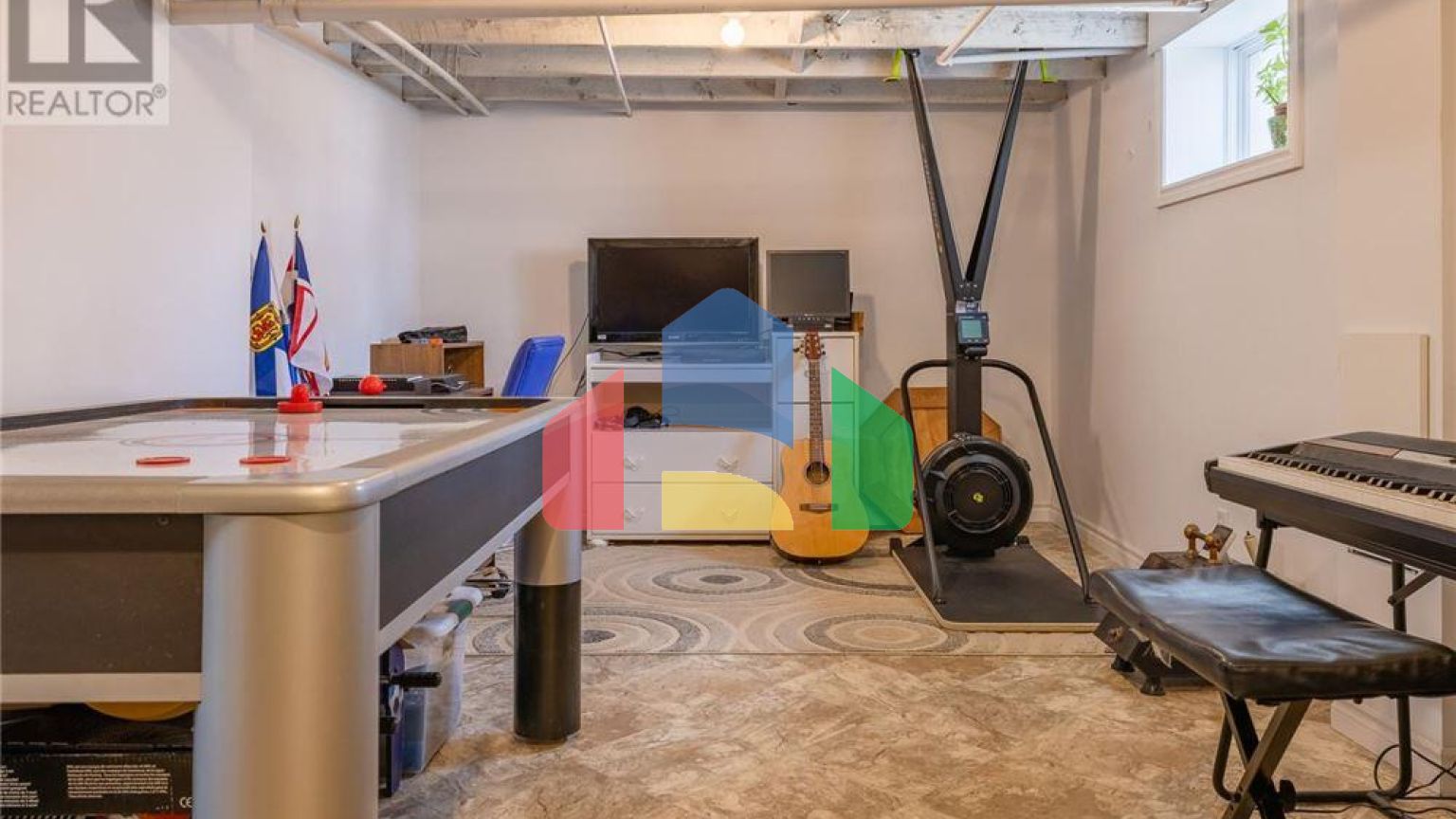 Residential - Single Family Home - Corner Brook, Canada - Canada