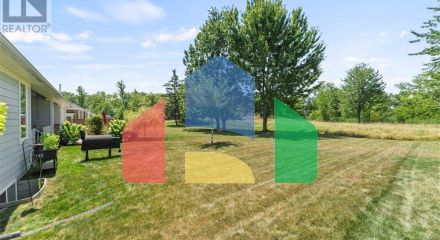 Residential - Single Family Home - Amherstburg, Canada - Canada