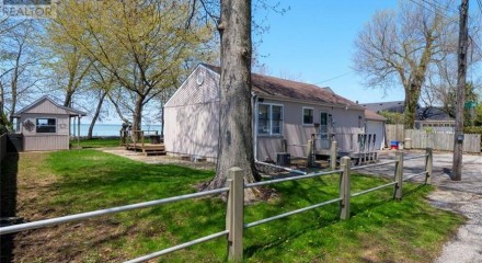 Residential - Single Family Home - Amherstburg, Canada - Canada