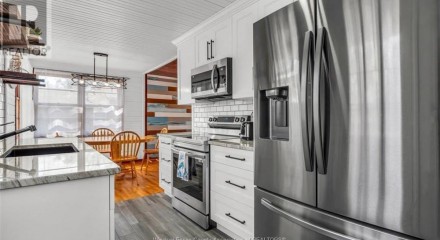 Residential - Single Family Home - Amherstburg, Canada - Canada
