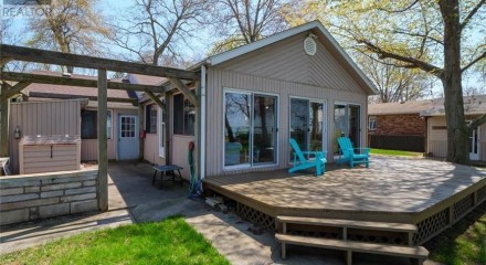 Residential - Single Family Home - Amherstburg, Canada - Canada