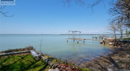 Residential - Single Family Home - Amherstburg, Canada - Canada