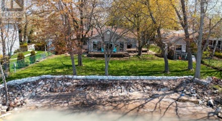 Residential - Single Family Home - Amherstburg, Canada - Canada
