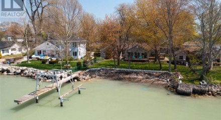 Residential - Single Family Home - Amherstburg, Canada - Canada