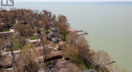Residential - Single Family Home - Amherstburg, Canada - Canada