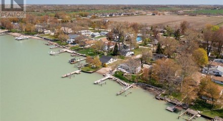 Residential - Single Family Home - Amherstburg, Canada - Canada