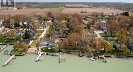 Residential - Single Family Home - Amherstburg, Canada - Canada