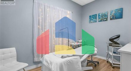 Commercial - Commercial/Retail - Amherstburg, Canada - Canada