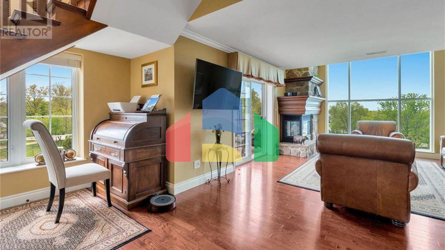 Residential - Condo/Apartment - Amherstburg, Canada - Canada