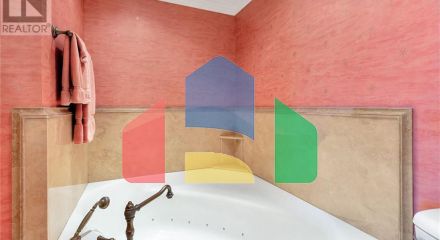 Residential - Condo/Apartment - Amherstburg, Canada - Canada