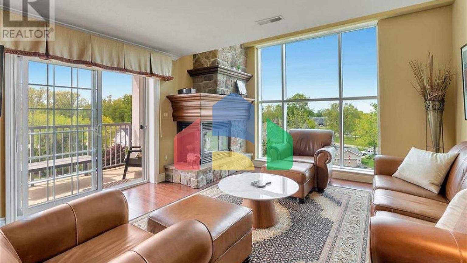 Residential - Condo/Apartment - Amherstburg, Canada - Canada