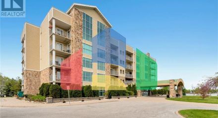 Residential - Condo/Apartment - Amherstburg, Canada - Canada
