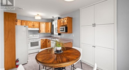 Residential - Single Family Home - St. john's, Canada - Canada