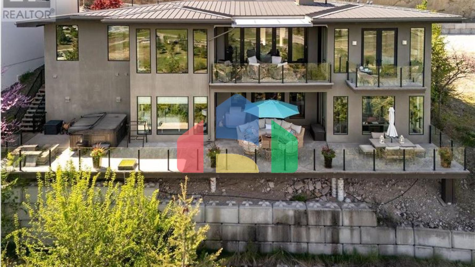 Residential - Single Family Home - West Kelowna, Canada - Canada