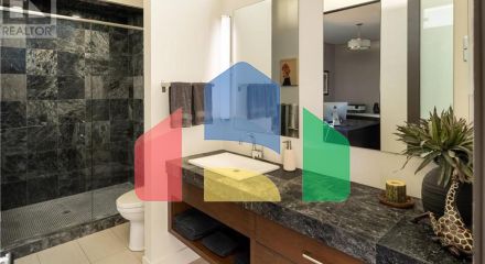 Residential - Single Family Home - West Kelowna, Canada - Canada