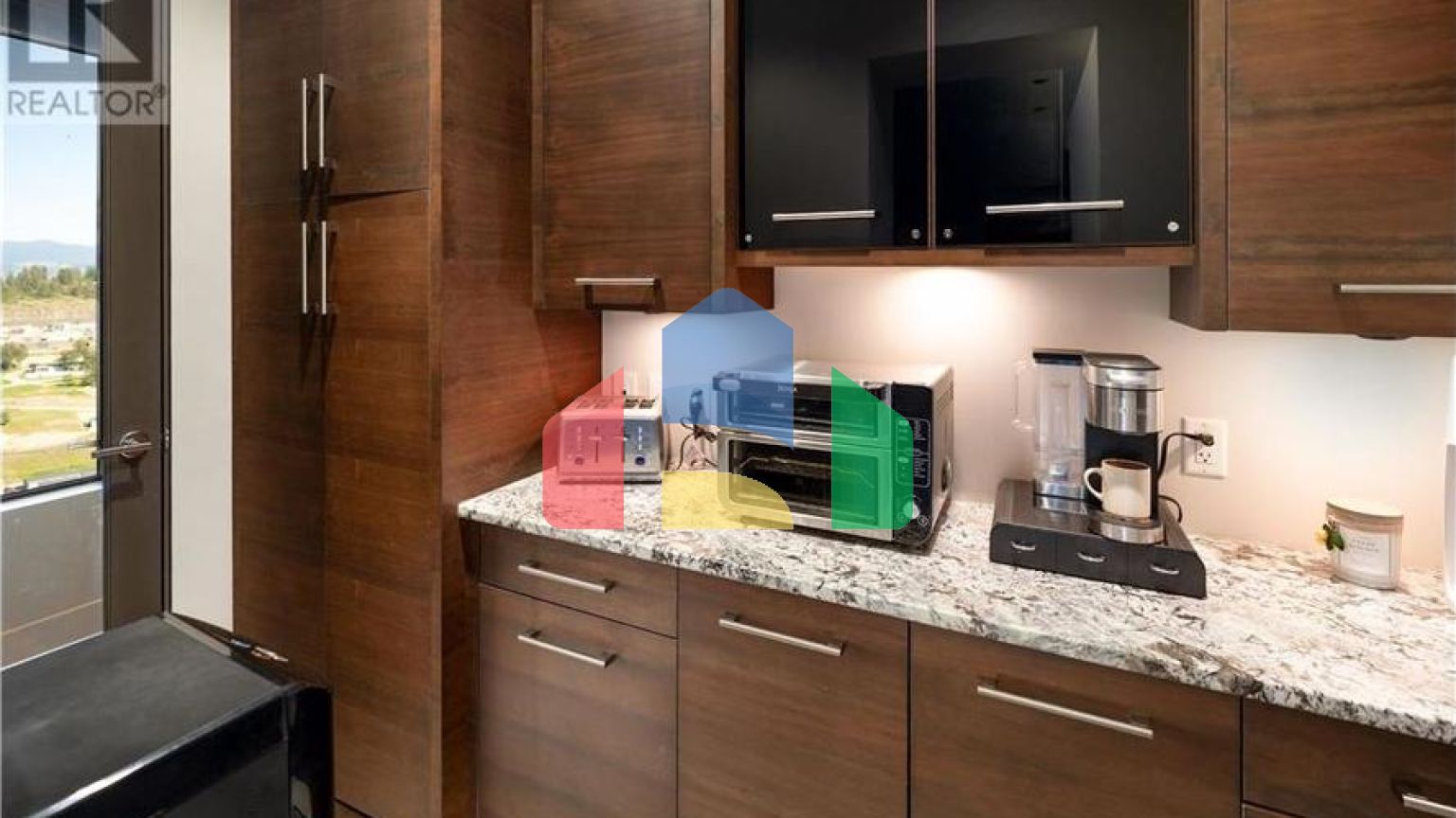 Residential - Single Family Home - West Kelowna, Canada - Canada