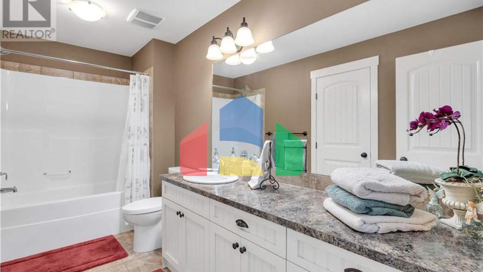 Residential - Single Family Home - West Kelowna, Canada - Canada