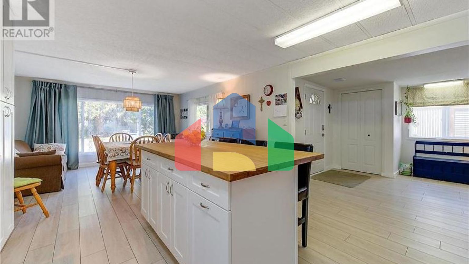 Residential - Single Family Home - West Kelowna, Canada - Canada