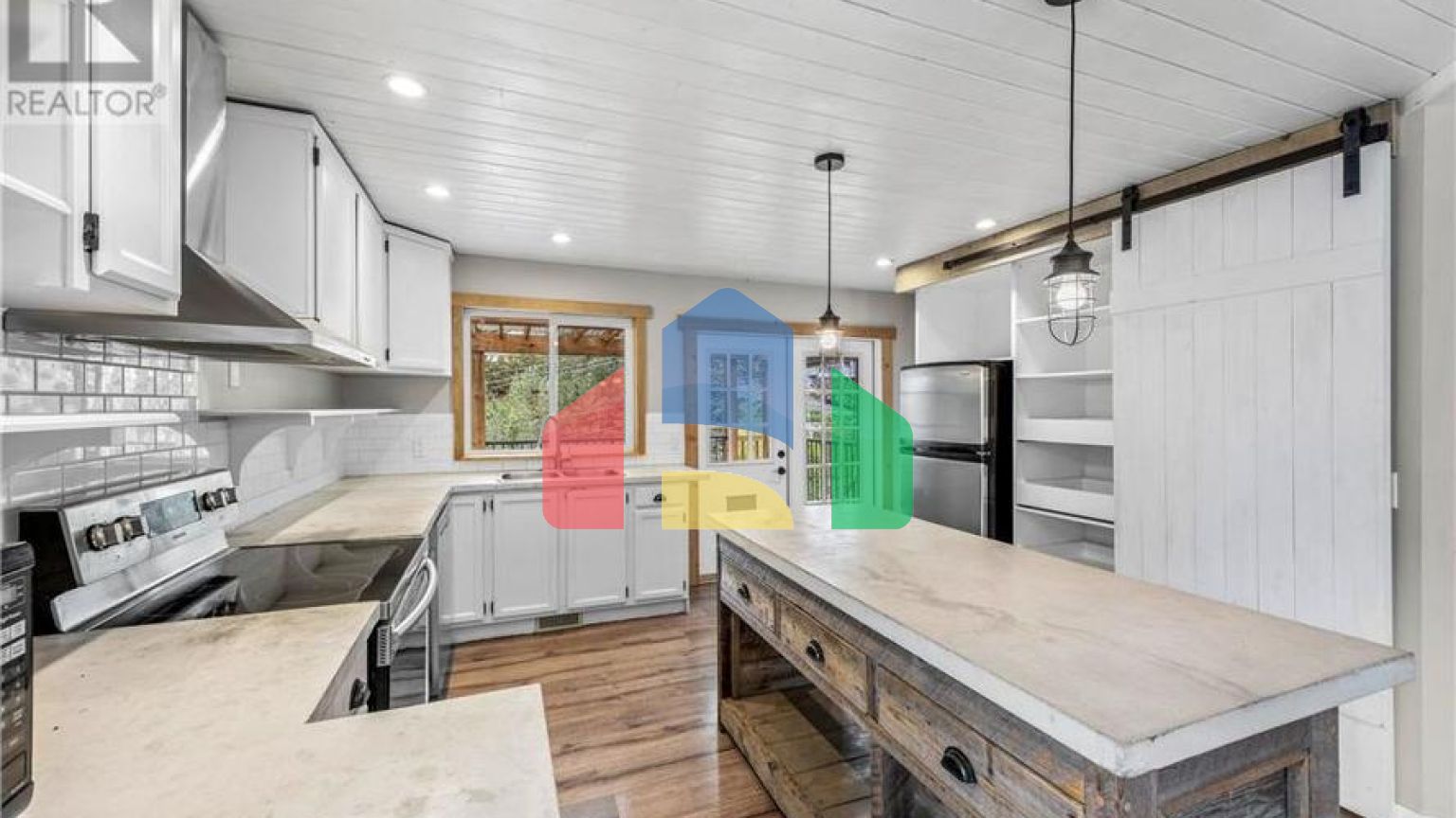 Residential - Single Family Home - West Kelowna, Canada - Canada