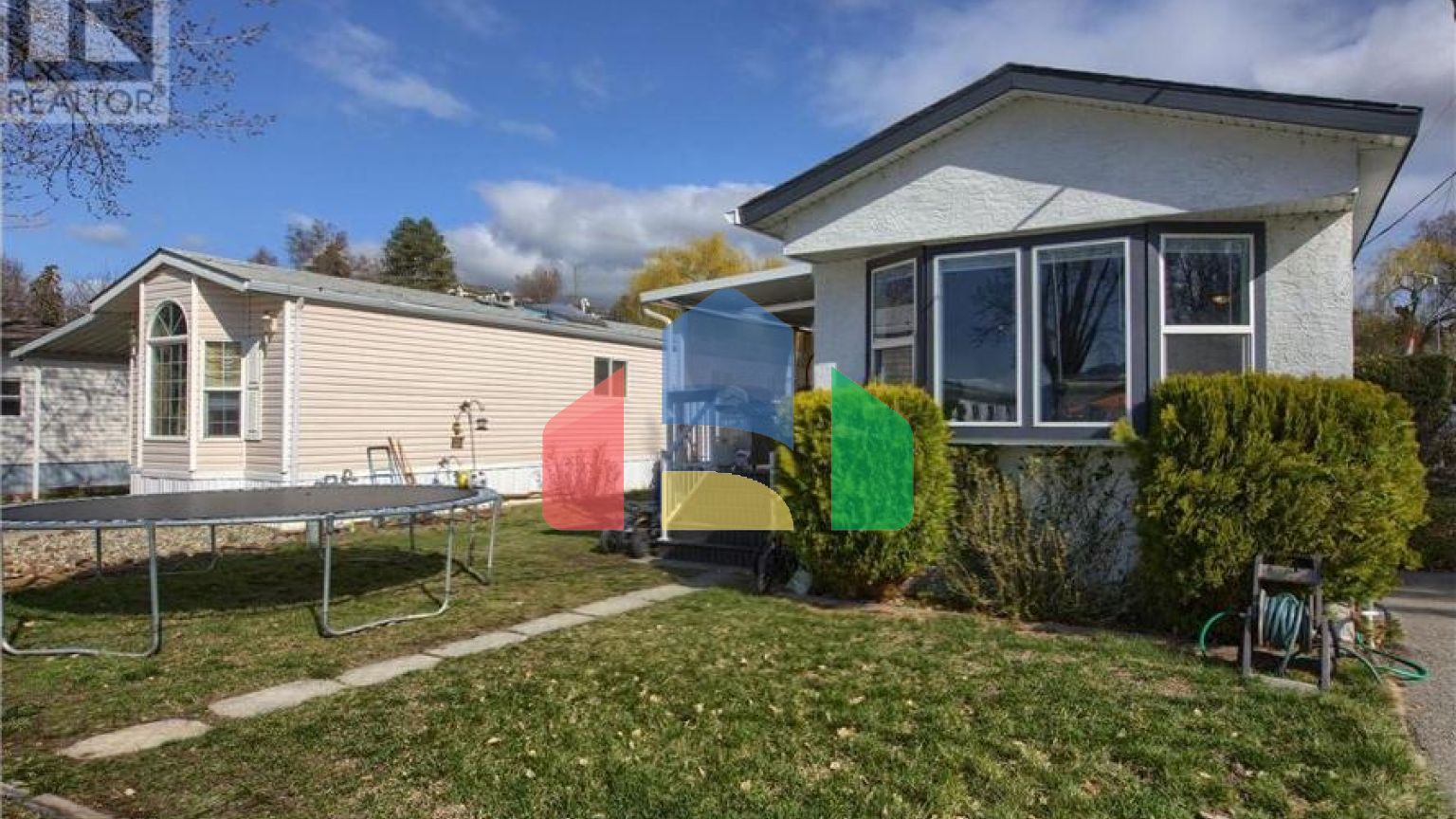 Residential - Single Family Home - West Kelowna, Canada - Canada