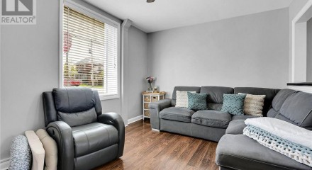 Residential - Single Family Home - Renfrew, Canada - Canada