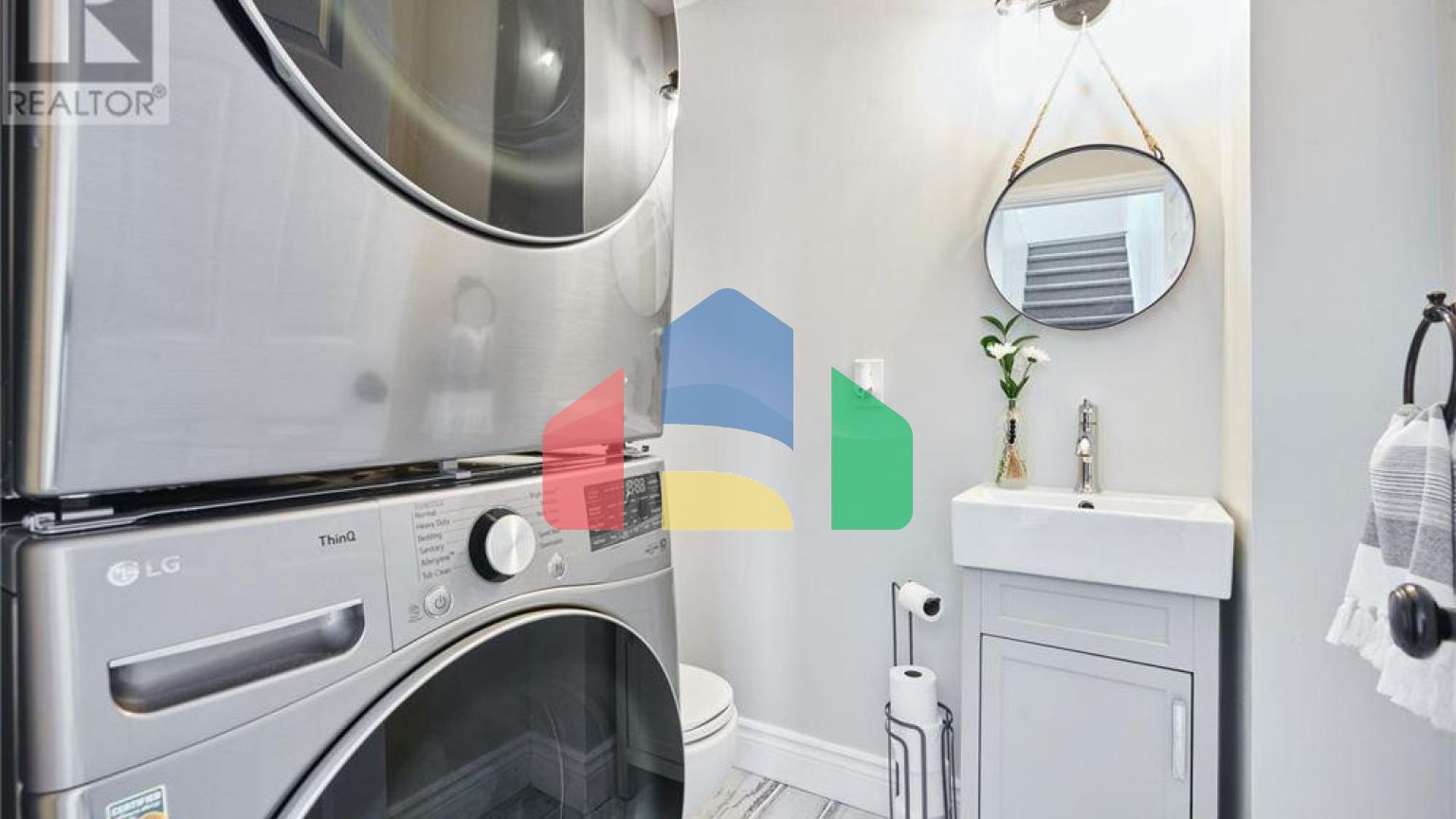 Residential - Single Family Home - Renfrew, Canada - Canada