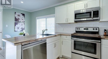 Residential - Single Family Home - Perth, Canada - Canada