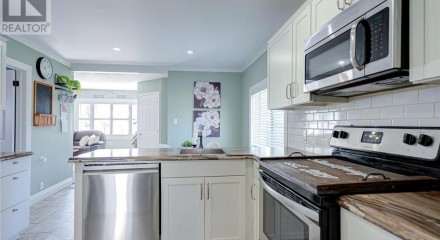 Residential - Single Family Home - Perth, Canada - Canada