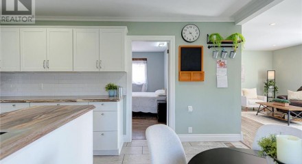 Residential - Single Family Home - Perth, Canada - Canada