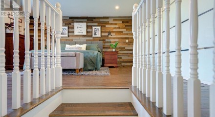 Residential - Single Family Home - Perth, Canada - Canada