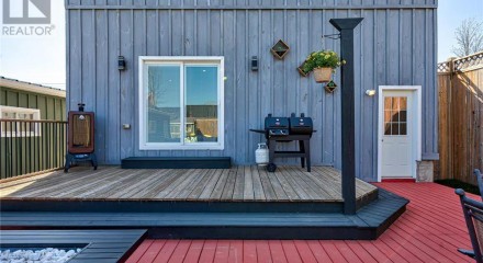 Residential - Single Family Home - Perth, Canada - Canada