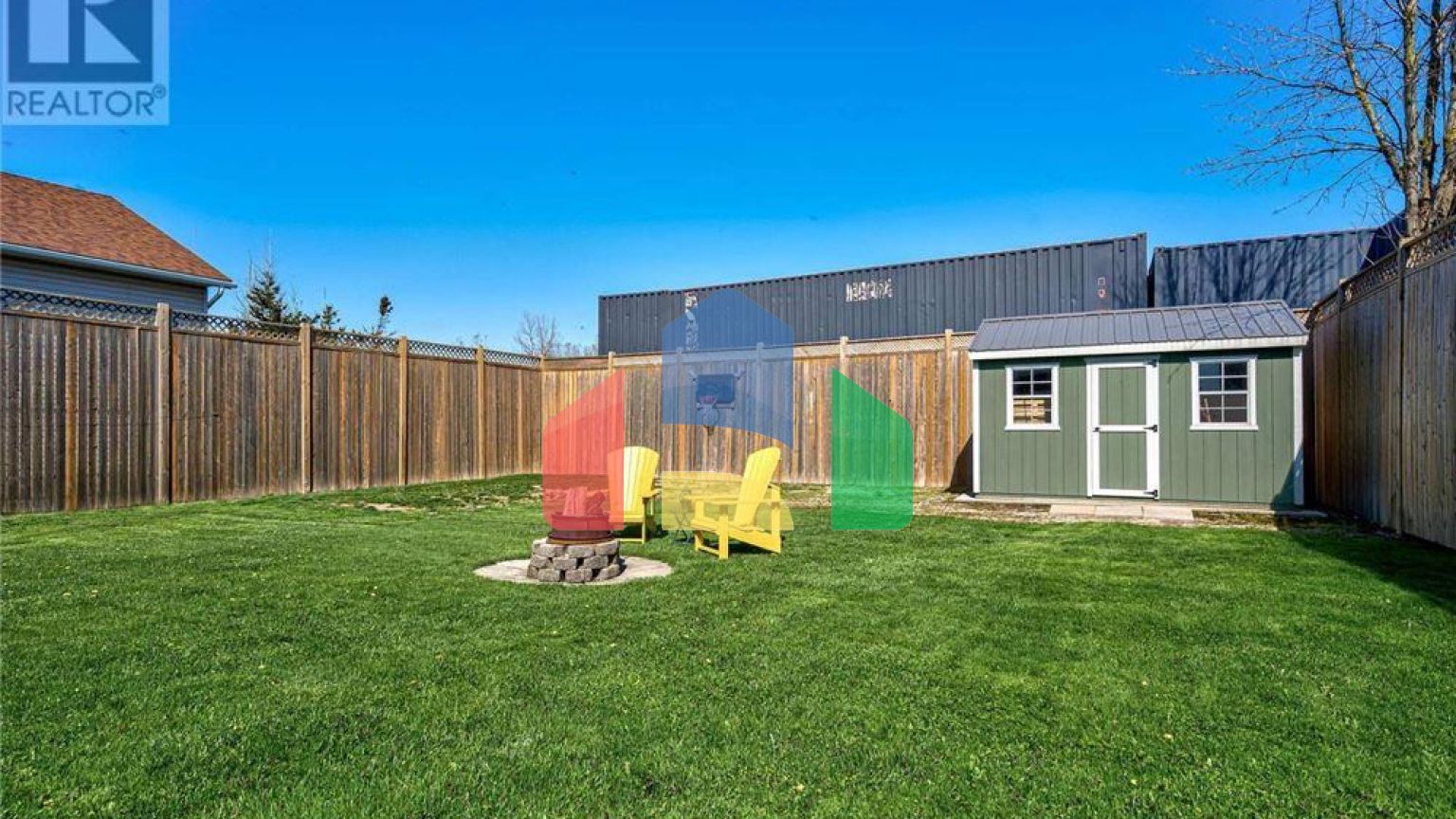 Residential - Single Family Home - Perth, Canada - Canada