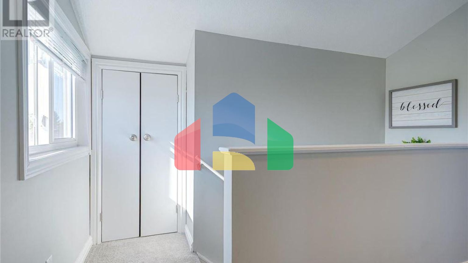 Residential - Single Family Home - Perth, Canada - Canada