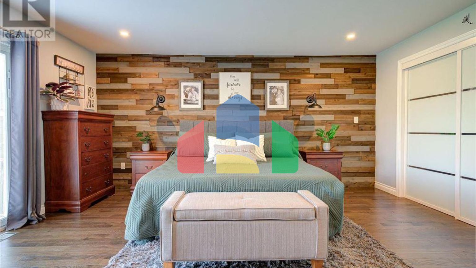 Residential - Single Family Home - Perth, Canada - Canada