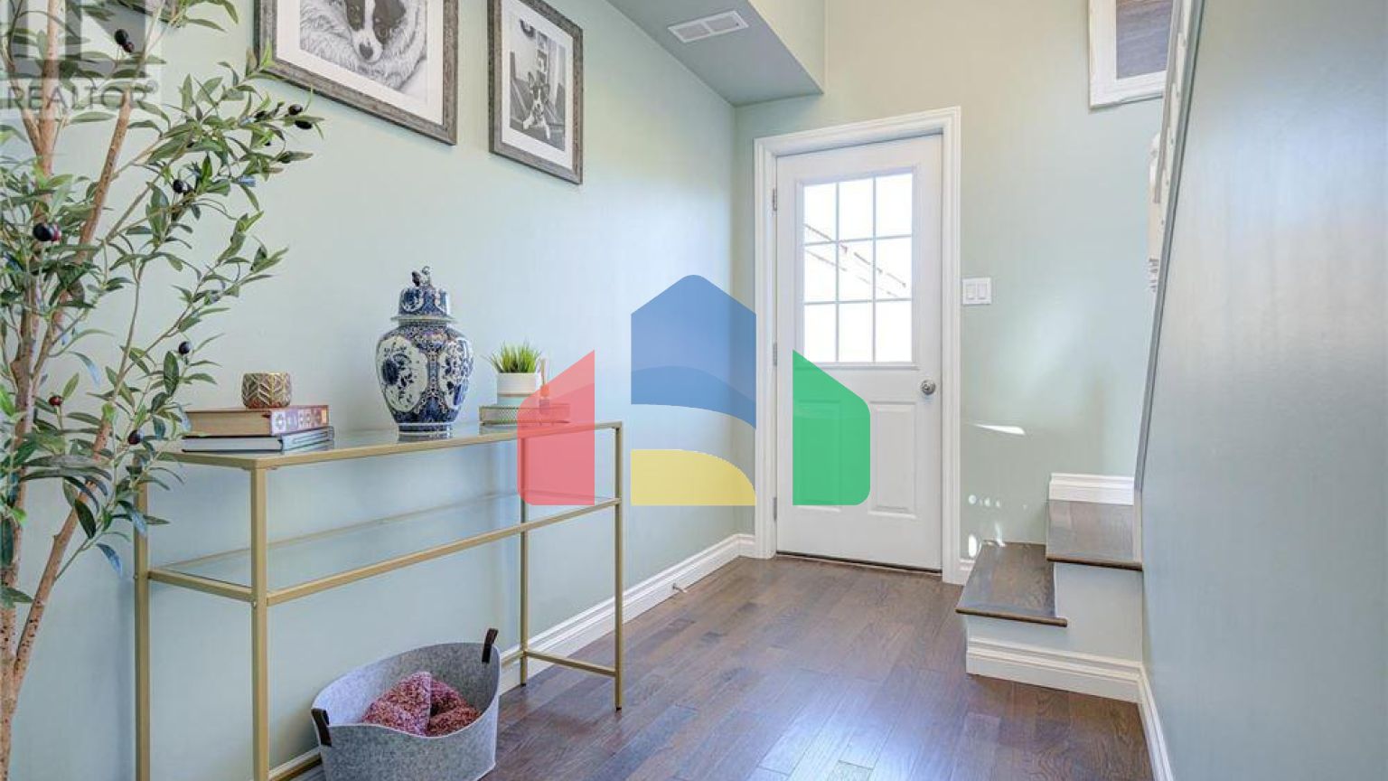 Residential - Single Family Home - Perth, Canada - Canada