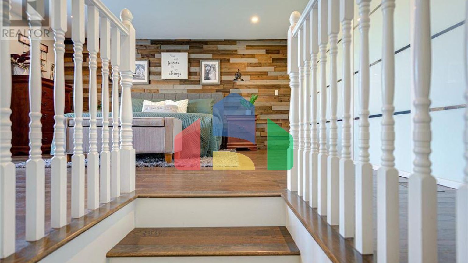 Residential - Single Family Home - Perth, Canada - Canada