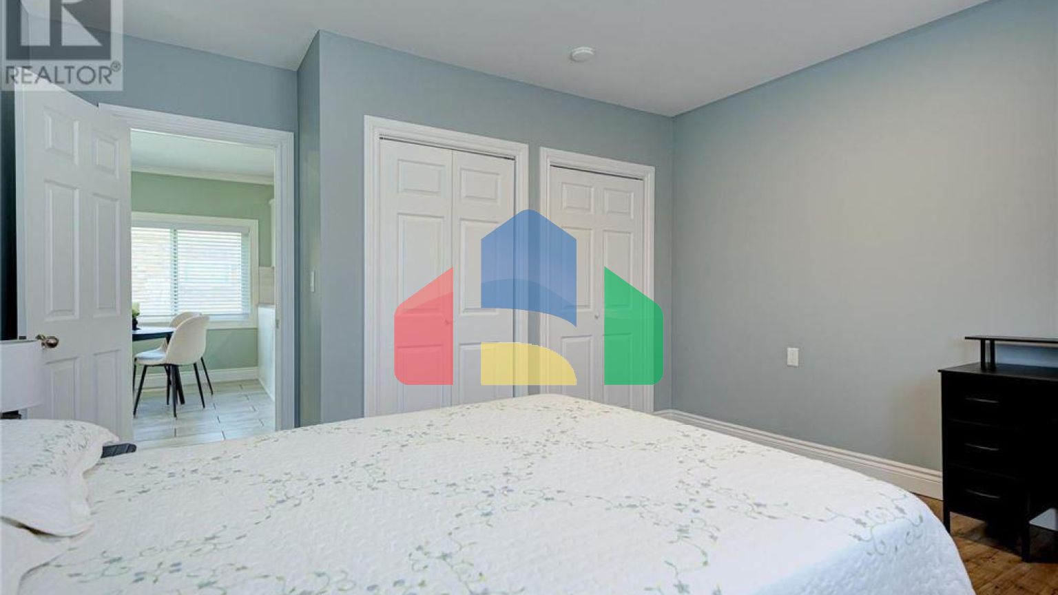 Residential - Single Family Home - Perth, Canada - Canada