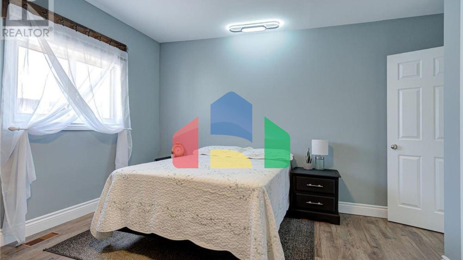 Residential - Single Family Home - Perth, Canada - Canada