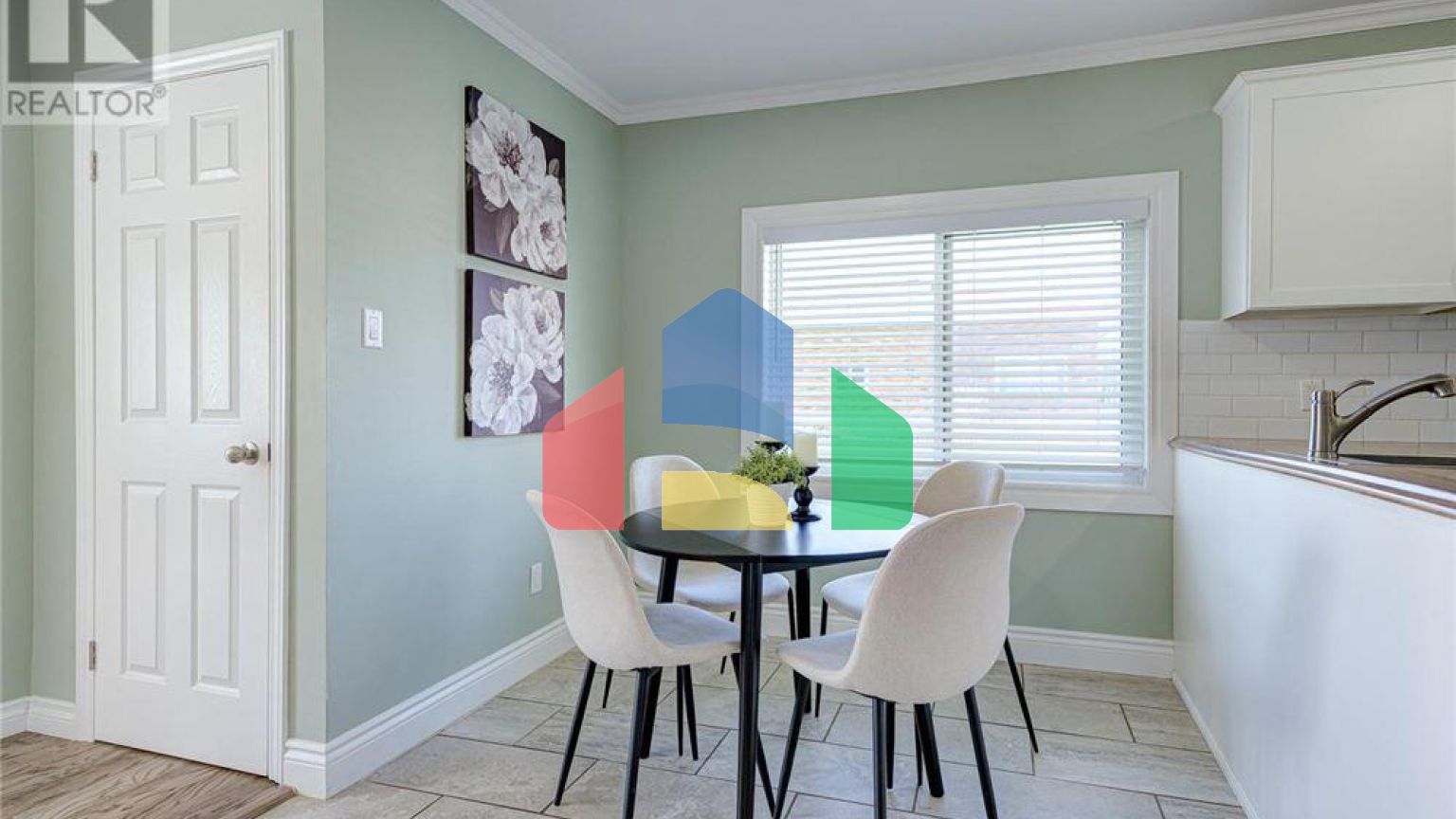 Residential - Single Family Home - Perth, Canada - Canada