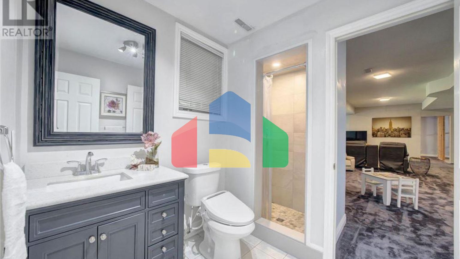 Residential - Single Family Home - East Gwillimbury, Canada - Canada