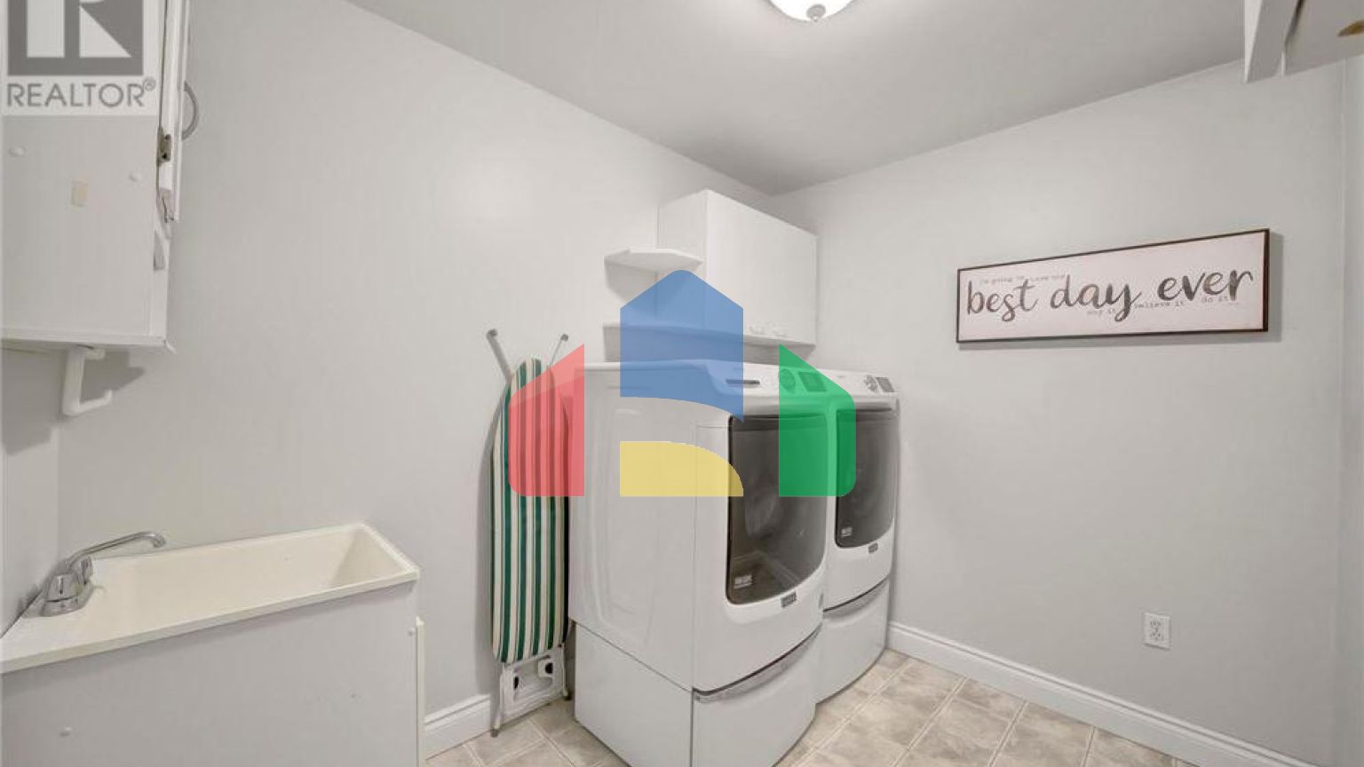 Residential - Single Family Home - East Gwillimbury, Canada - Canada