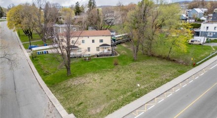 Commercial - Triplex or above - Beauport (Vieux-Bourg), Canada - Canada