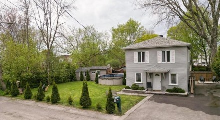 Residential - Two Level House - Léry, Canada - Canada