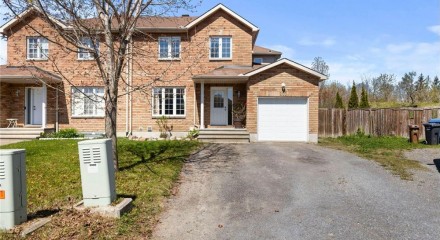 Residential - Two Level House - Aylmer, Canada - Canada