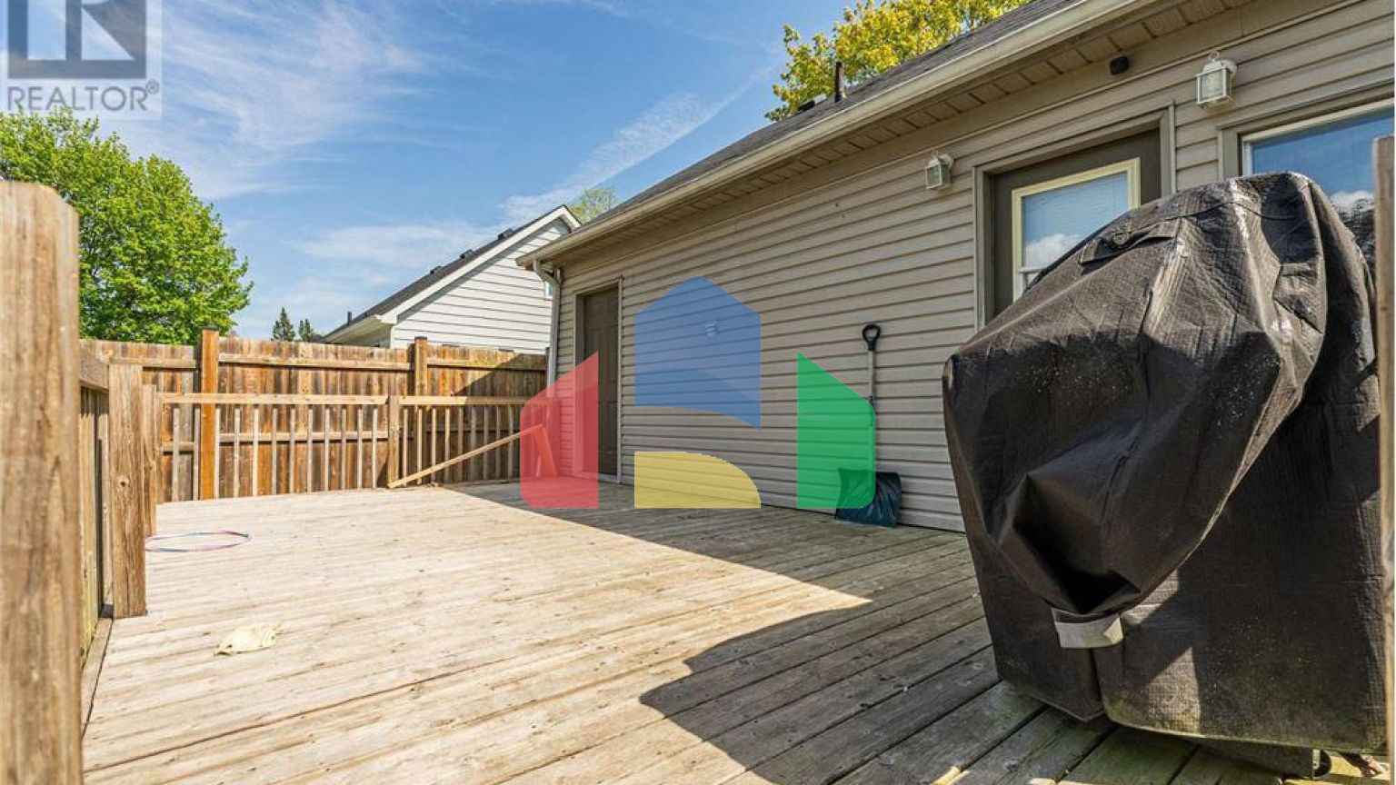 Residential - Single Family Home - Aylmer, Canada - Canada