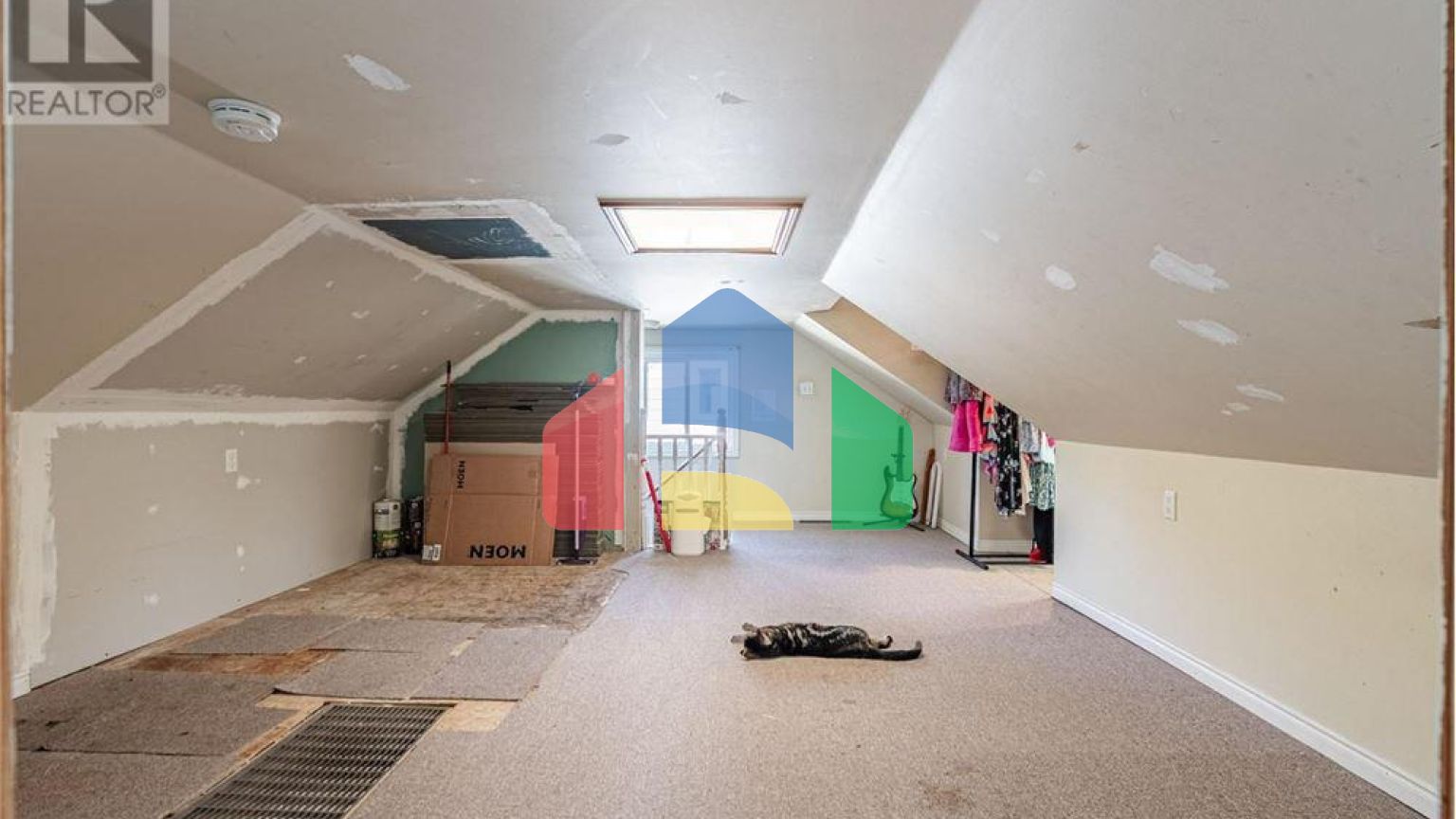 Residential - Single Family Home - Aylmer, Canada - Canada