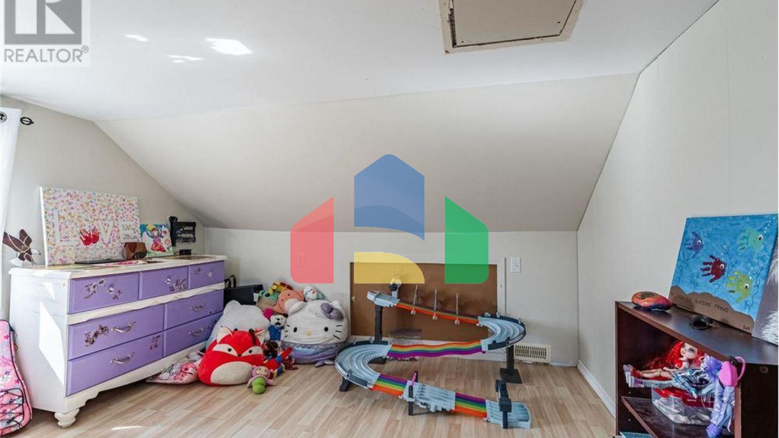 Residential - Single Family Home - Aylmer, Canada - Canada