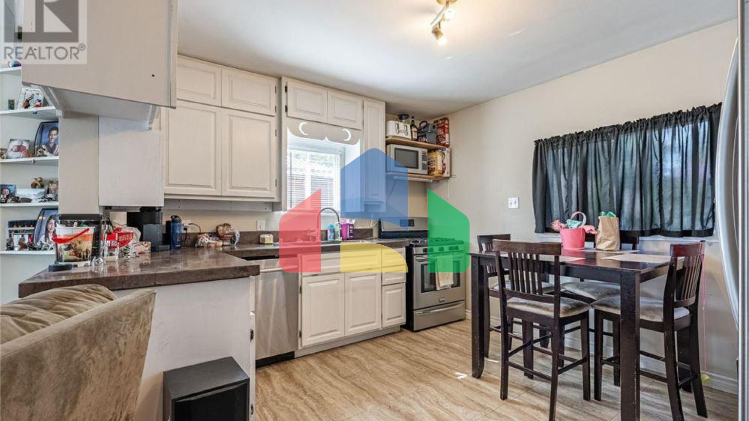 Residential - Single Family Home - Aylmer, Canada - Canada