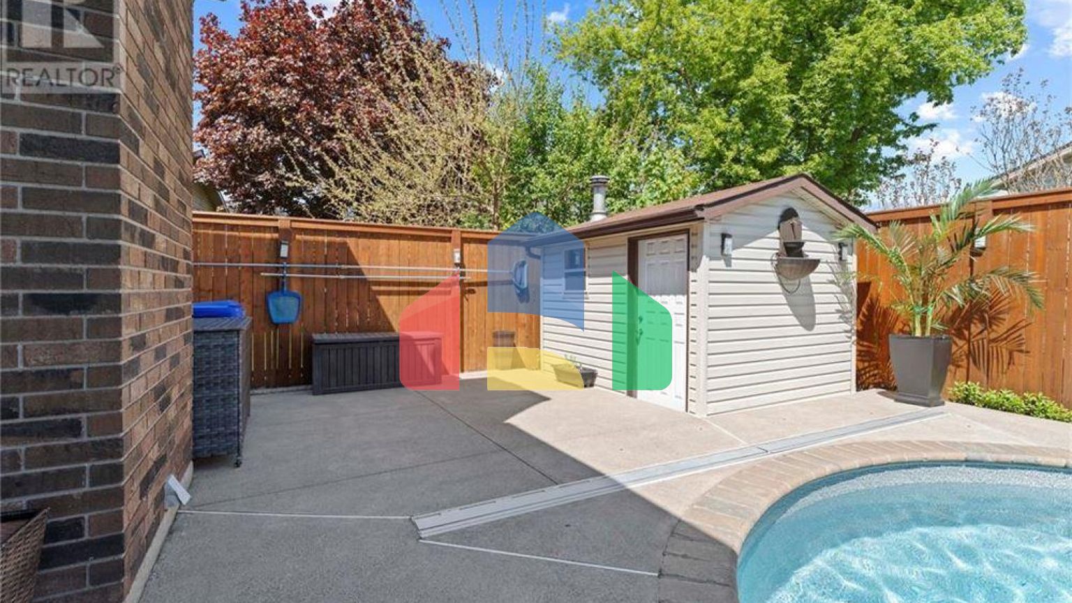 Residential - Single Family Home - LaSalle, Canada - Canada