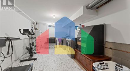 Residential - Single Family Home - LaSalle, Canada - Canada